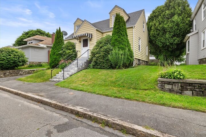 Property Photo: 120 Farrar Ave MA 01604
