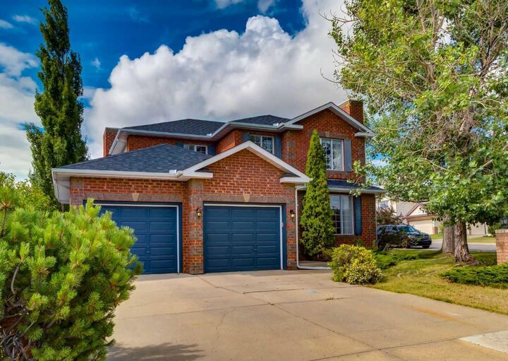 63 Arbour Lake Drive NW — photo 1
