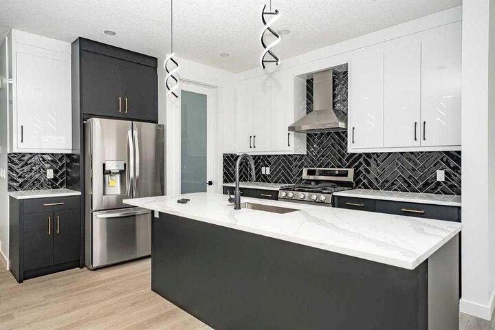 Property Photo: 180 Lakewood Circle AB T1P 0A3