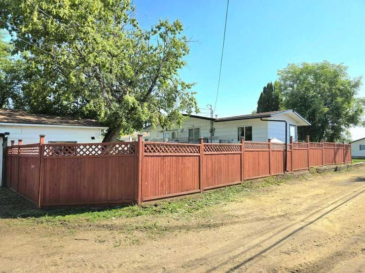 Property Photo: 308 5 Street NW AB T0G 2A1