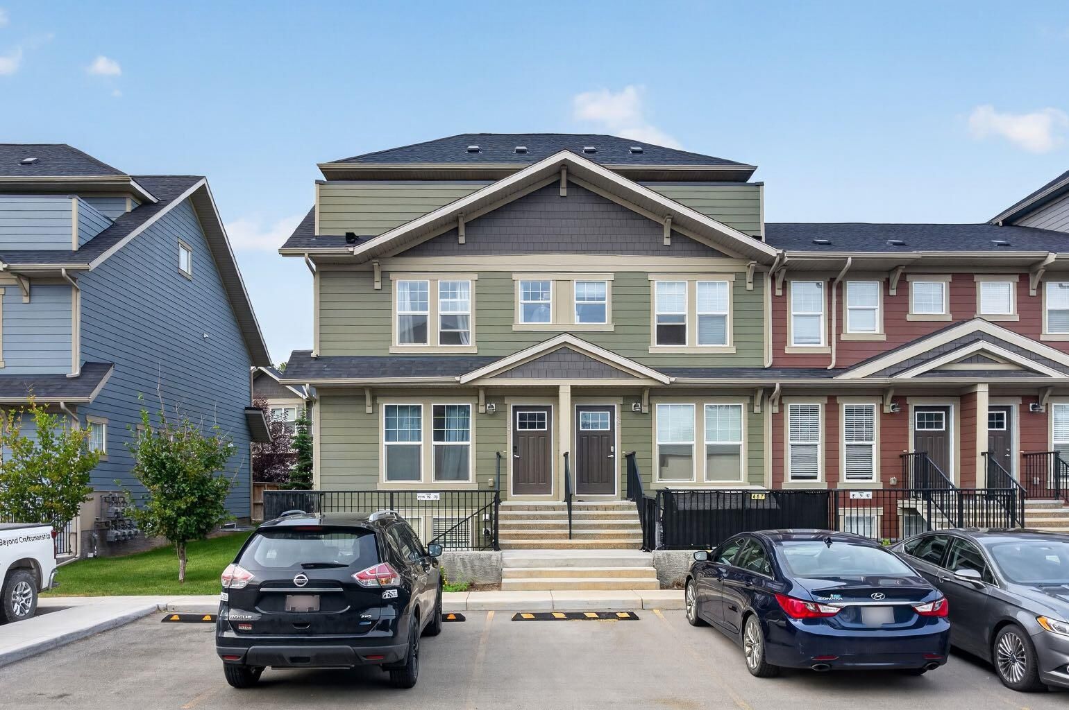 Property Photo: 461 Cranbrook Square SE AB T3M 2E3