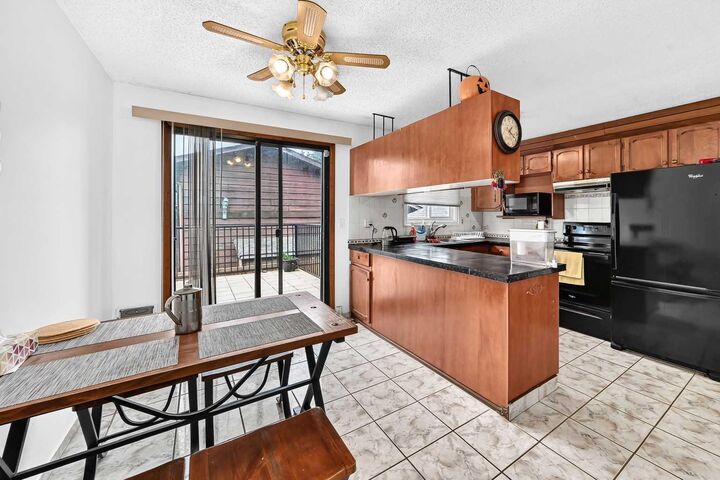 Property Photo: 91 Castleridge Crescent NE AB T3J 1N6
