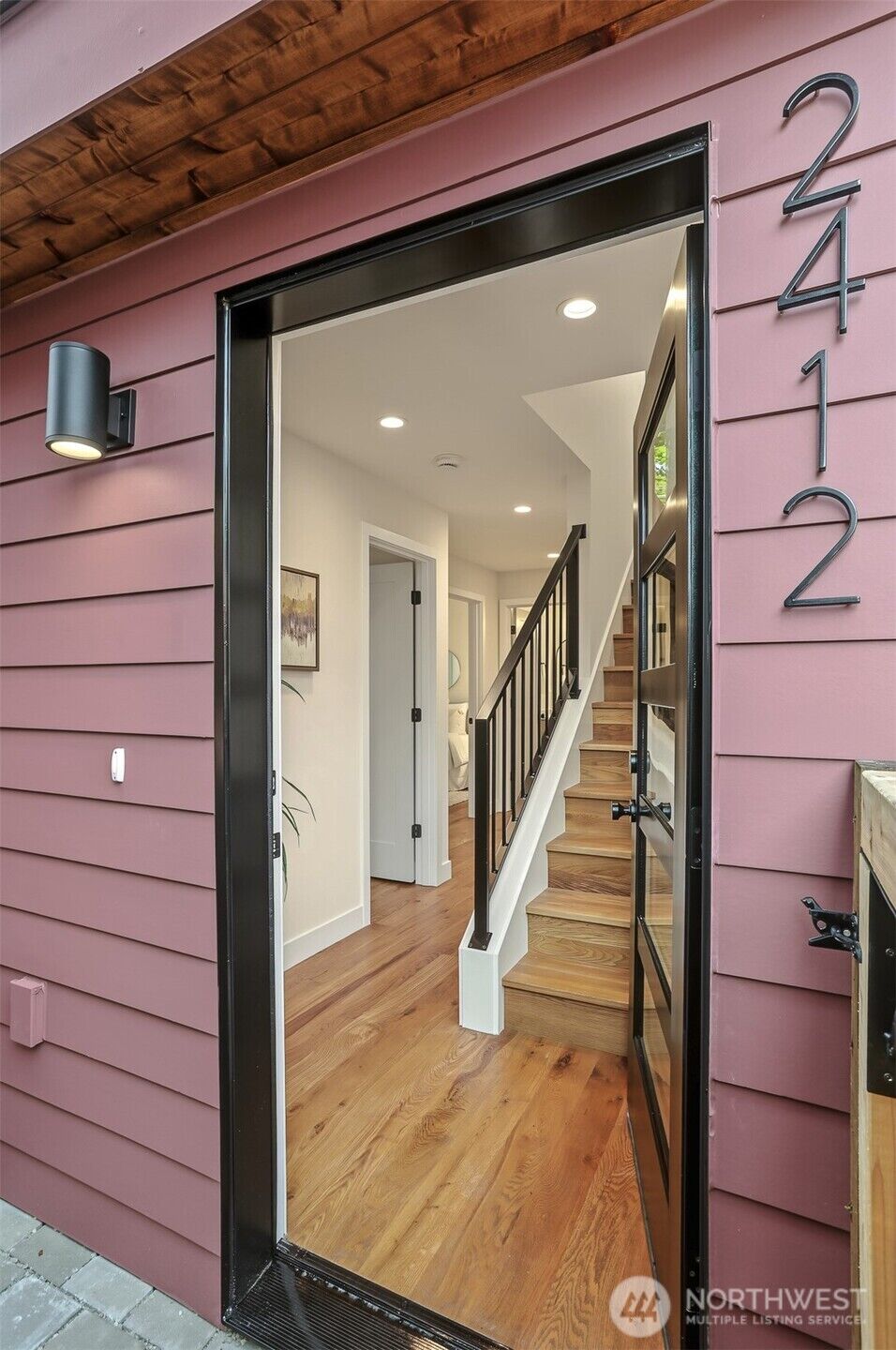Property Photo: 2412 Queen Anne Avenue N WA 98119