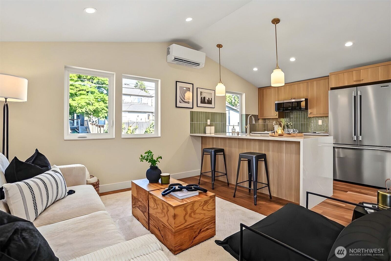 Property Photo: 2412 Queen Anne Avenue N WA 98119