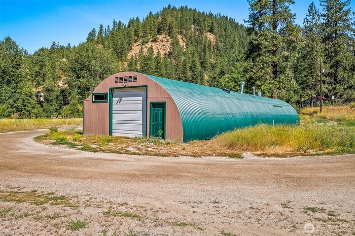 Property Photo: 10547 Merry Canyon Road WA 98826