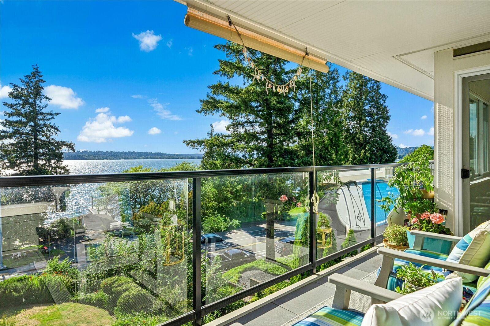 Property Photo:  6620  Lake Washington Boulevard NE 303  WA 98033 