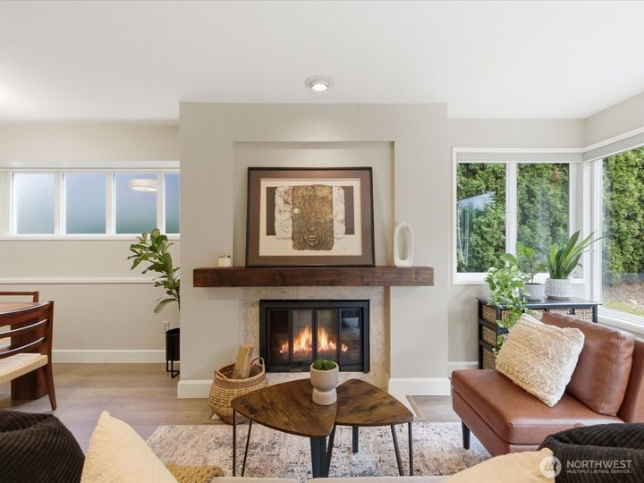 Property Photo: 1400 Taylor Avenue N 201 WA 98109