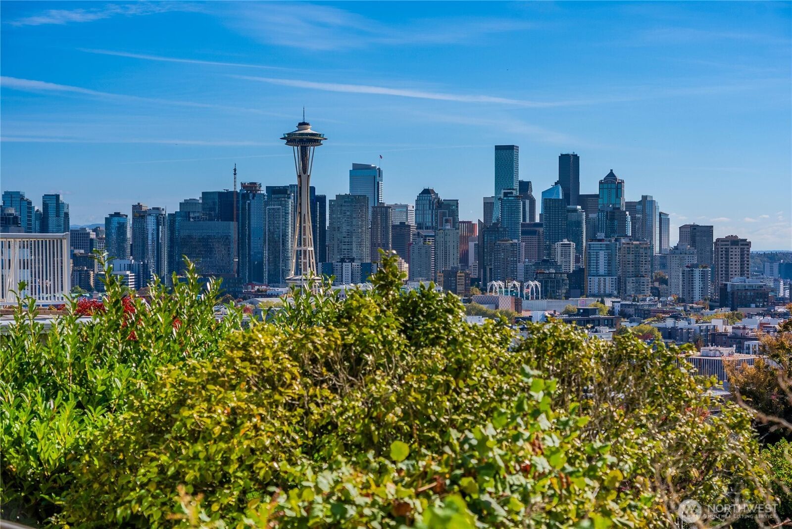 Property Photo:  604 W Kinnear Place  WA 98119 