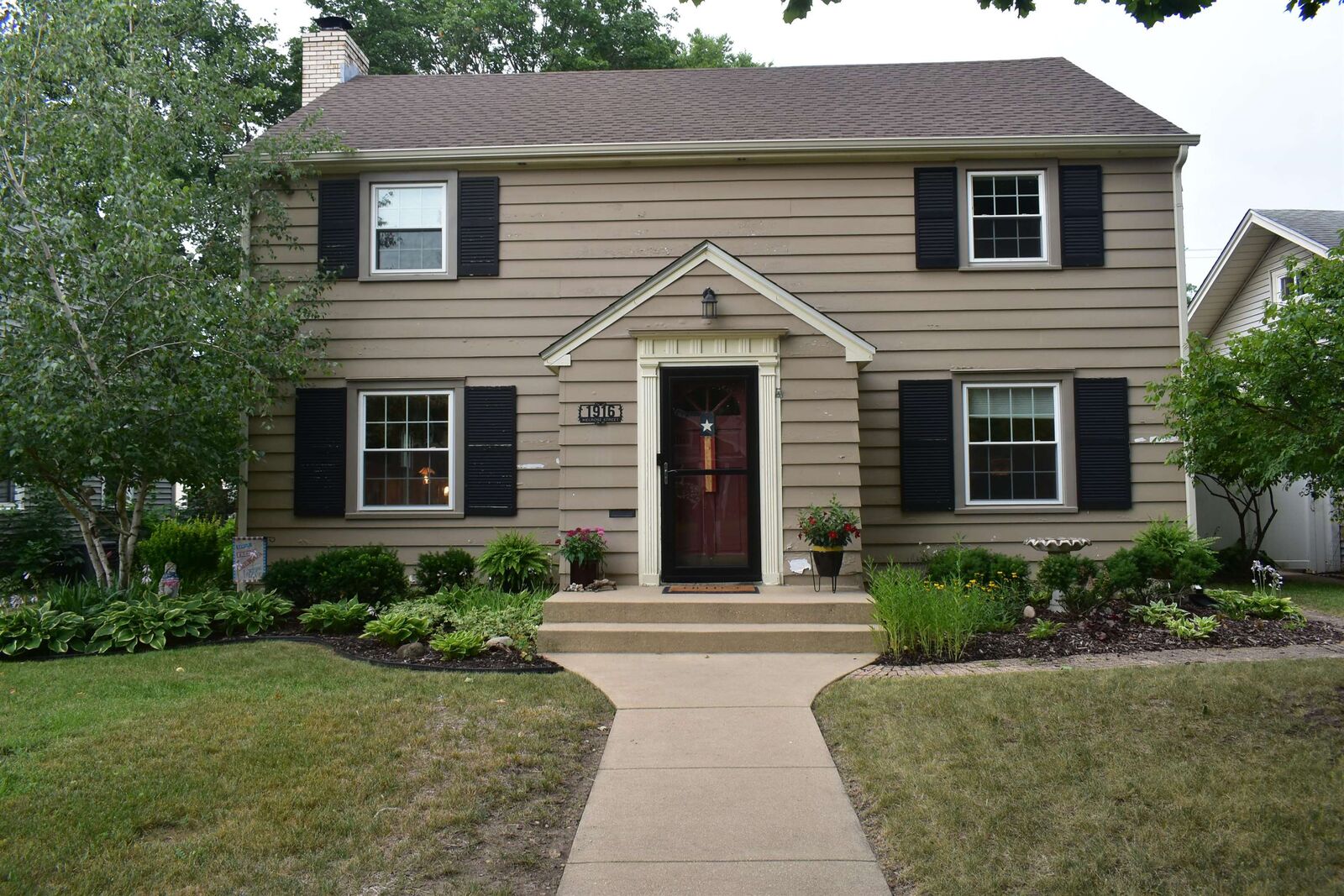 Property Photo:  1916 Melrose Street  IL 61103 