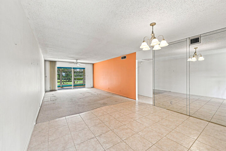 Property Photo: 2901 Victoria Circle D2 FL 33066