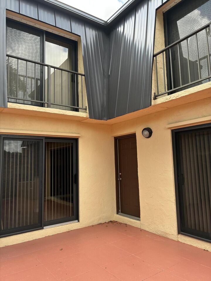 Property Photo:  2327 Waterside Drive  FL 33461 