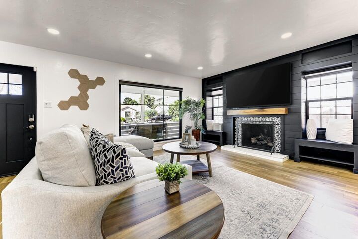 Property Photo: 4034 Holly Drive CA 95127