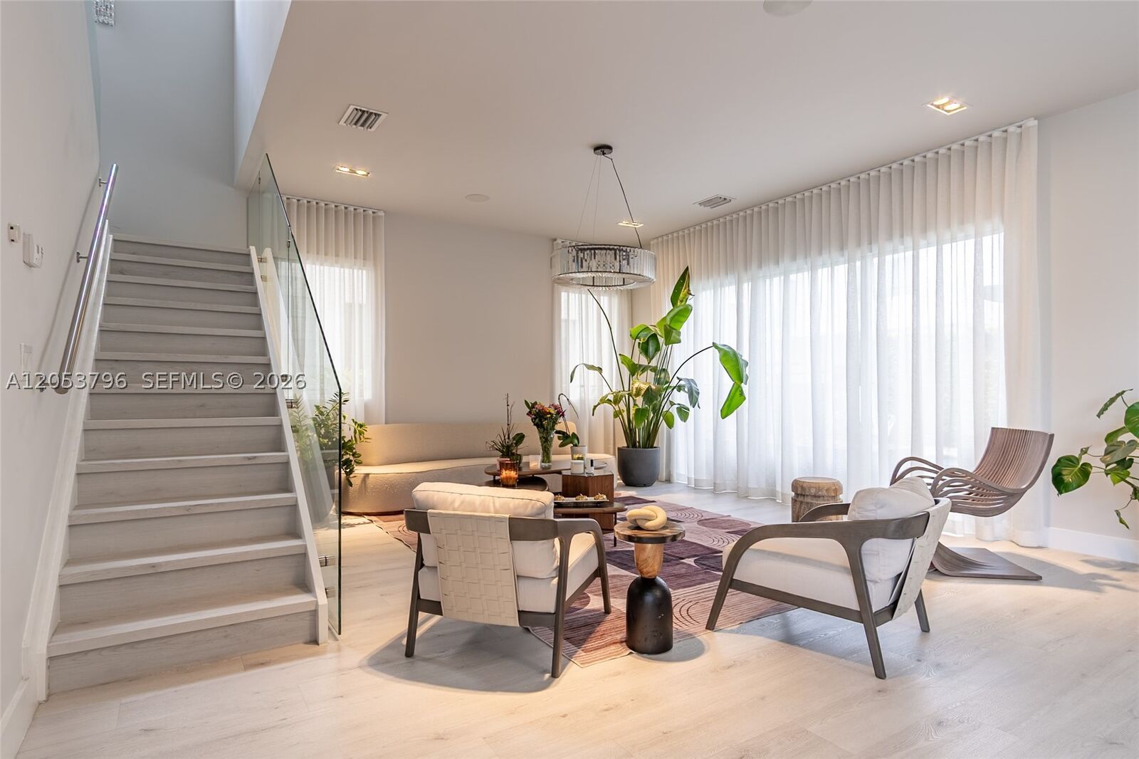 Property Photo:  10043 NW 75th Ter  FL 33178 