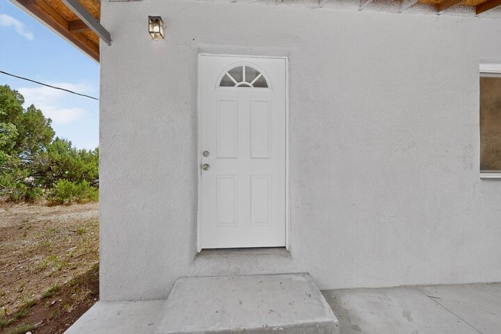 Property Photo: 5 Ivanas Way NM 87552