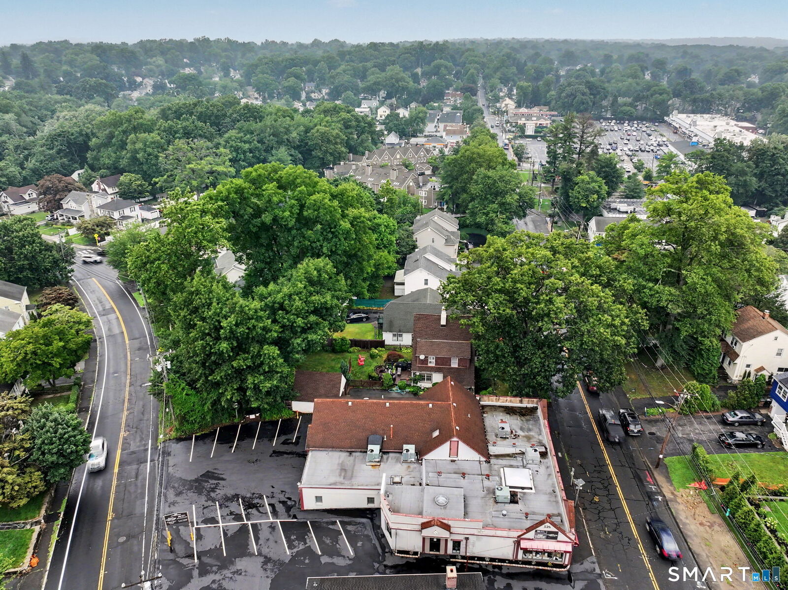 Property Photo:  526 Newfield Avenue  CT 06905 