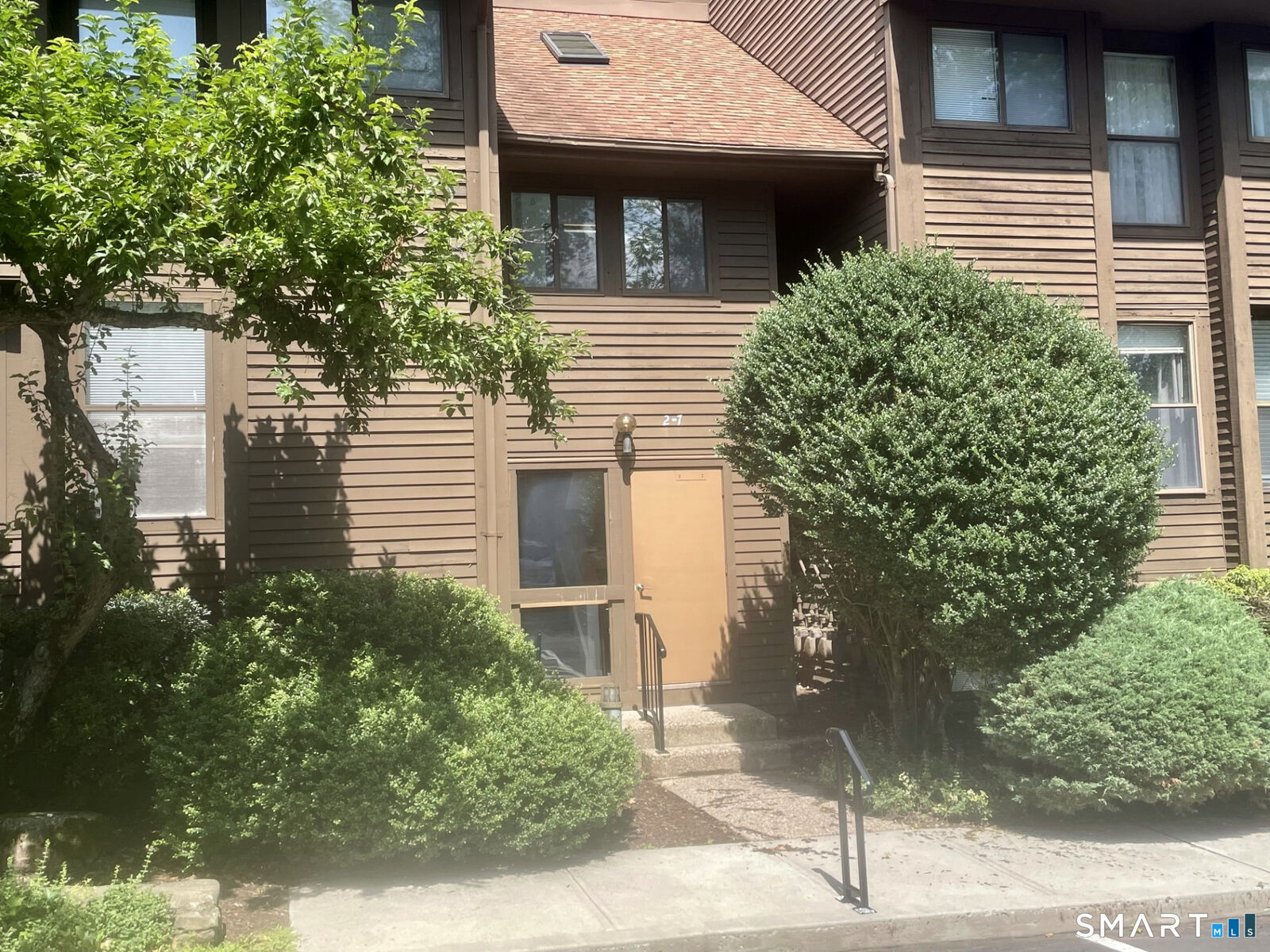 Property Photo:  900 Mix Avenue 4  CT 06514 