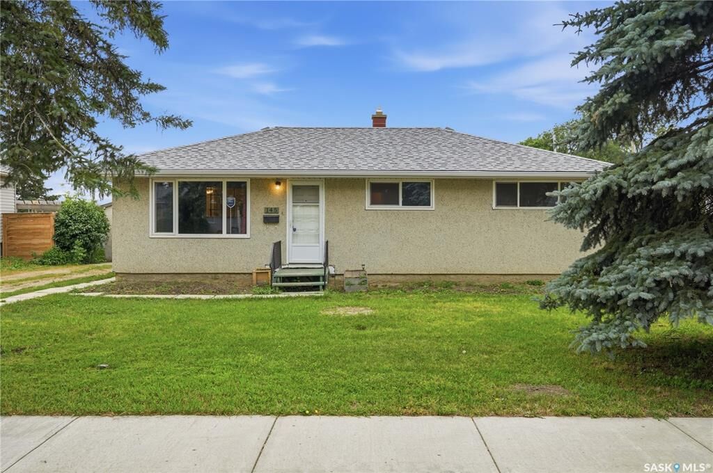 Property Photo: 145 Ellison Crescent SK S4R 4V6