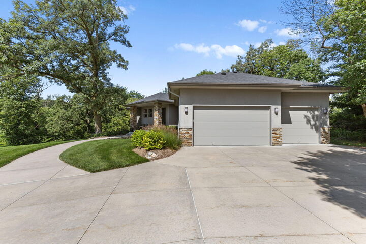 Property Photo:  10238 N 29th Court  NE 68112 