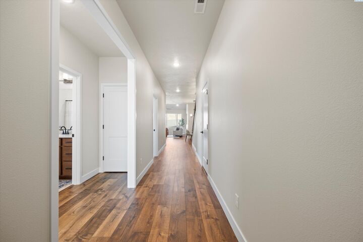 Property Photo: 2960 Meadowlark Avenue WA 99352