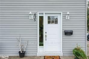 Property Photo: 435 Napier Street A ON L9Y 3T8