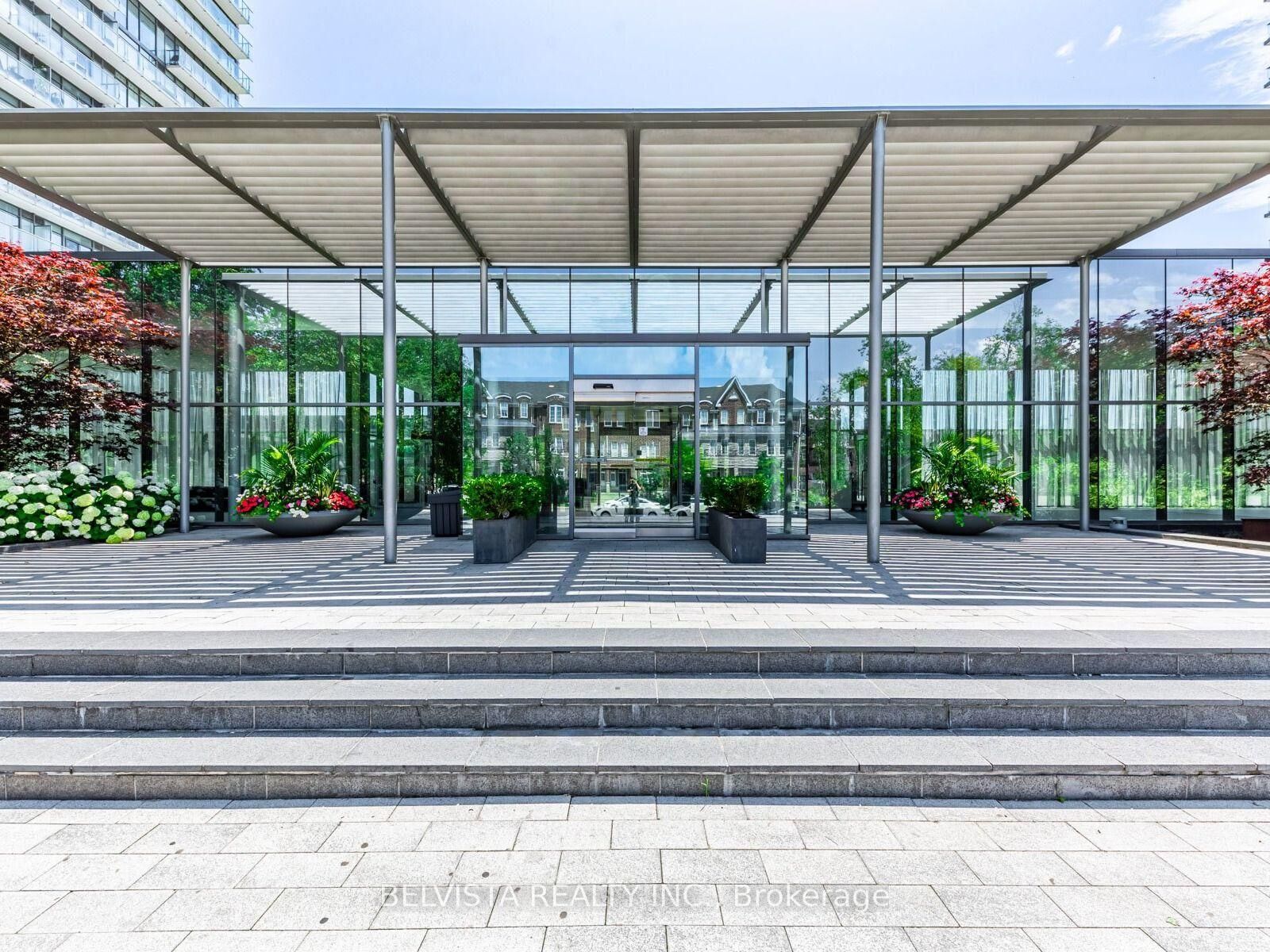 Property Photo: 105 The Queensway Avenue 805 ON M6S 5B5