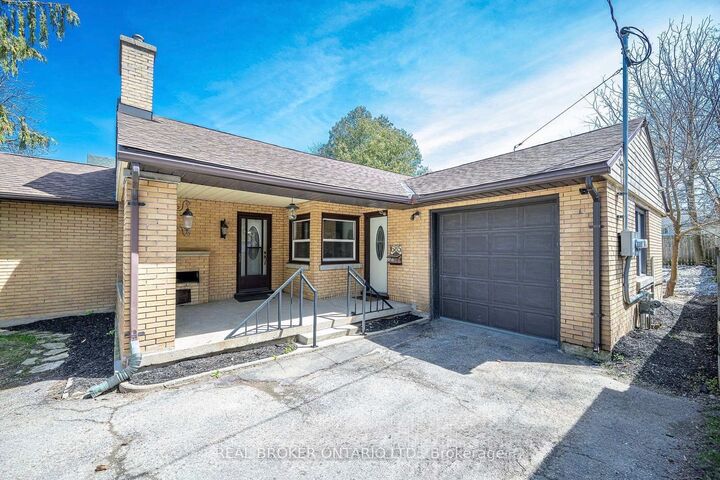 Property Photo: 685 Frederick Street ON N2B 2B3
