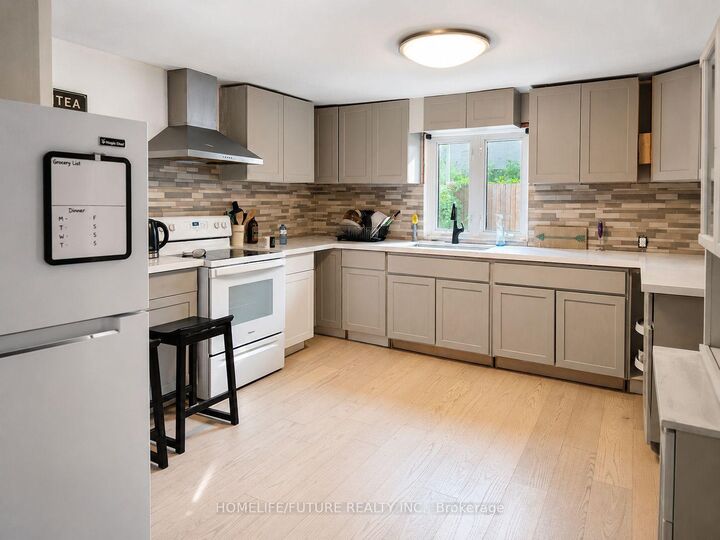 Property Photo: 212 Court Street ON L1H 4W7