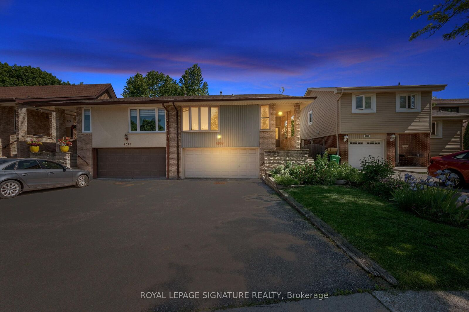 Property Photo: 4069 Jefton Crescent ON L5L 1Z2