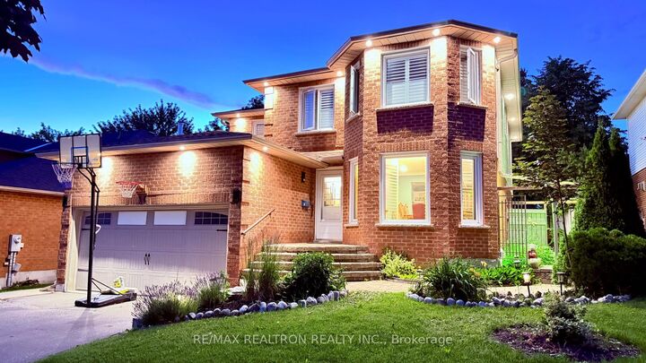 Property Photo: 14 Raiford Street ON L4G 6J2