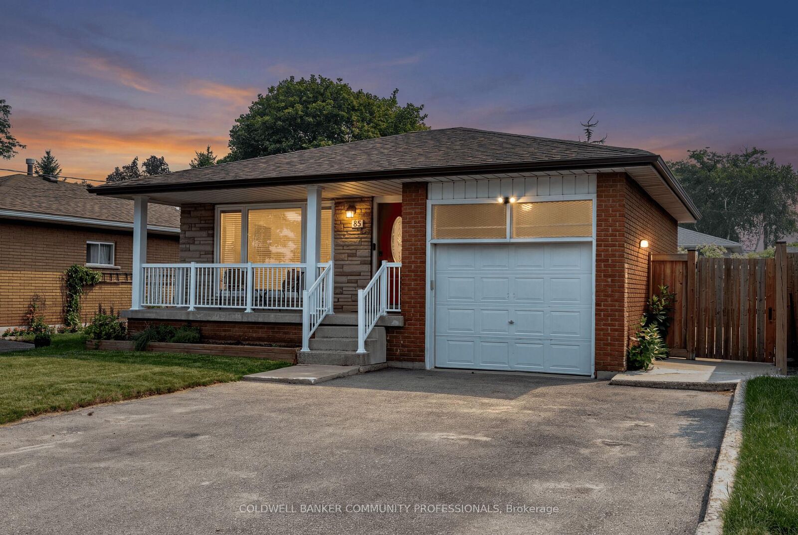 Property Photo: 85 Lavina Crescent ON L9C 5S8