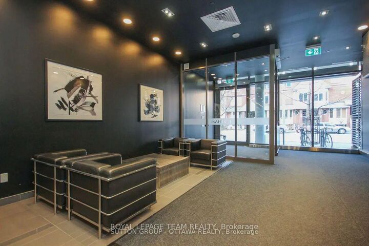 Property Photo: 224 Lyon Street 1405 ON K1R 0C1