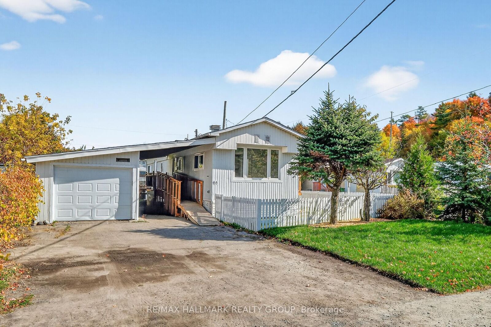 Property Photo: 3535 St. Joseph Boulevard 68 ON K1C 1N6