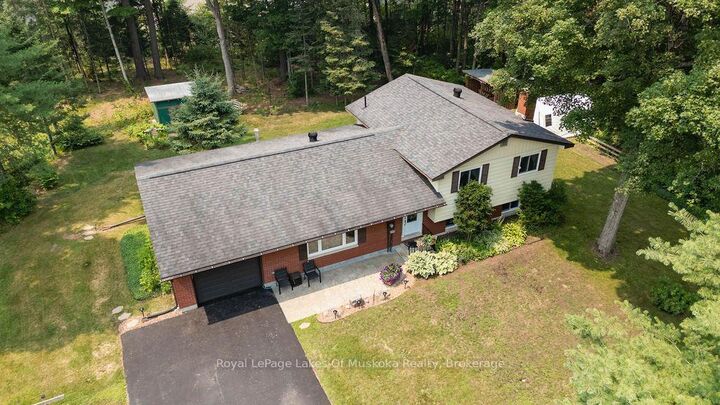 Property Photo: 950 Muskoka #3 Road N ON P1H 1E2