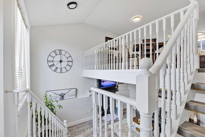 Property Photo: 11 Masters Drive ON L4M 6W4