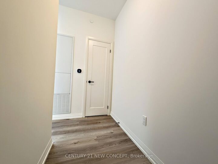 Property Photo: 280 Dundas Street W 1602 ON M5T 0E3