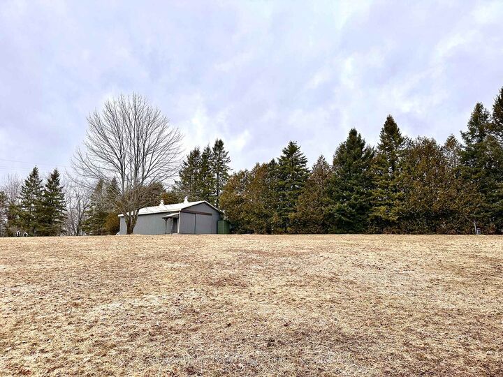 Property Photo: 414 North Line Road ON K0M 1N0