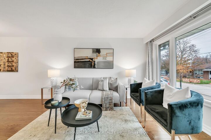 Property Photo:  145 Willow Lane  ON L3Y 4J1 