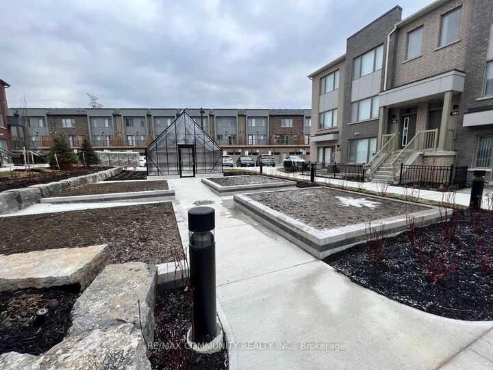 Property Photo: 1525 Kingston Road 701 ON L1V 0E9