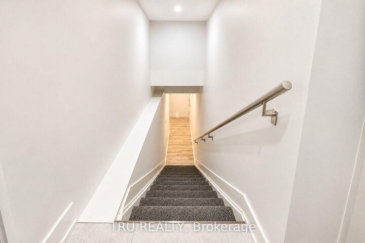Property Photo:  120 Glynn Avenue B  ON K1K 1S8 