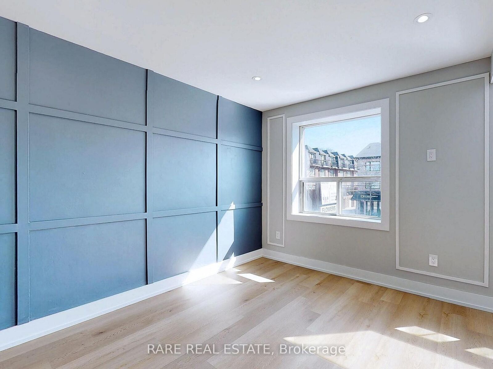 Property Photo: 600 Marlee Avenue A ON M6B 3J5