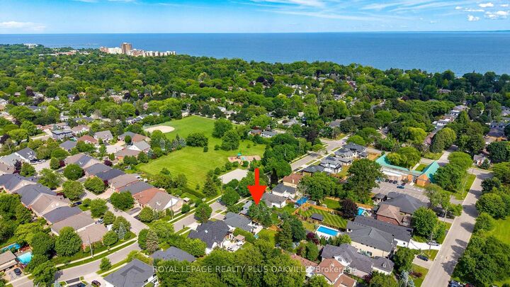 Property Photo: 336 Tuck Drive ON L7L 2R3