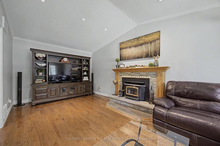 Property Photo: 85 Wright Crescent ON L7E 3X6
