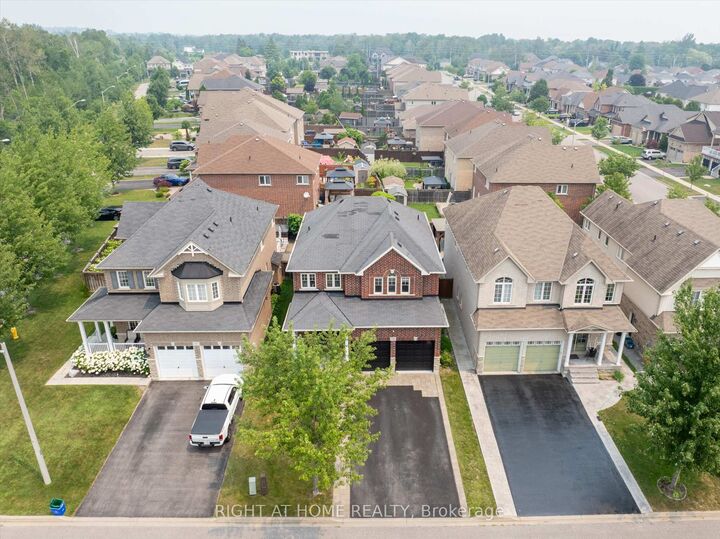 Property Photo: 1259 Aldsworth Crescent ON L1K 0S5