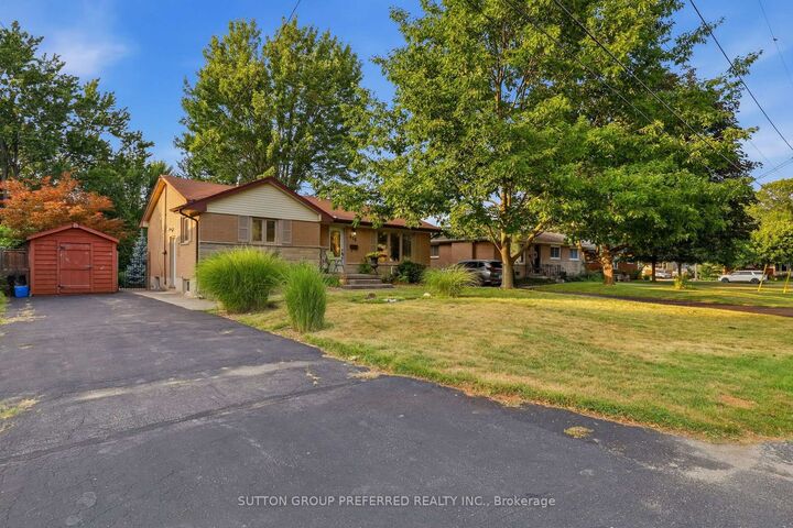 Property Photo: 415 Randol Drive ON N6J 1C5