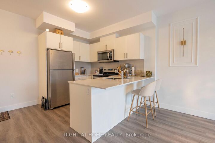 Property Photo: 1000 Lackner Place E 302 ON N2A 0L9