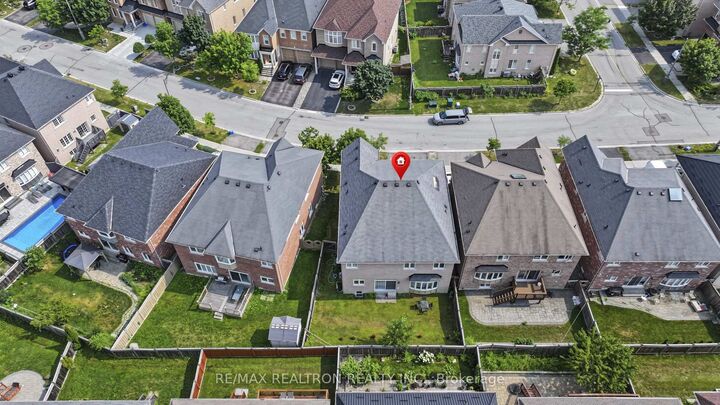 Property Photo: 28 Brightside Avenue ON L4E 0P6