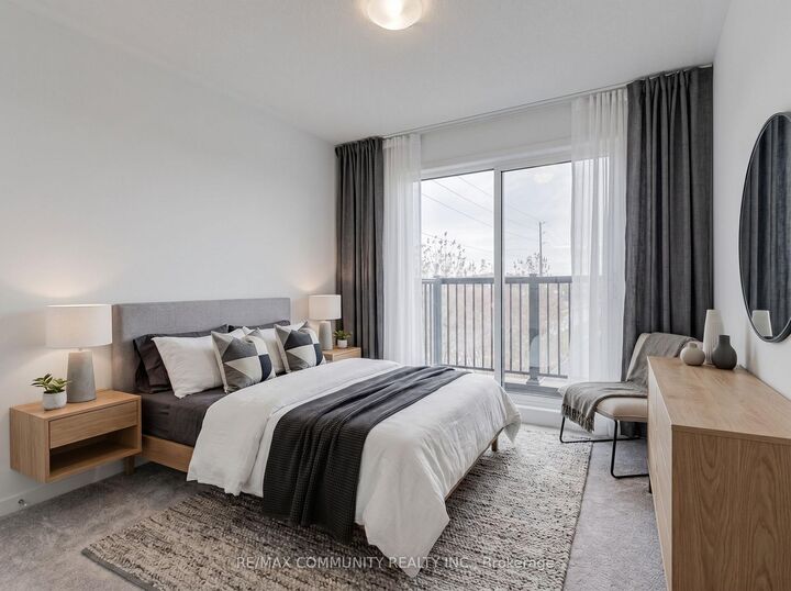 Property Photo: 799 Heathrow Path ON L1H 7K5