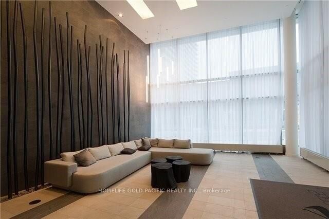 Property Photo:  72 Esther Shiner Boulevard 1711  ON M4A 0C4 