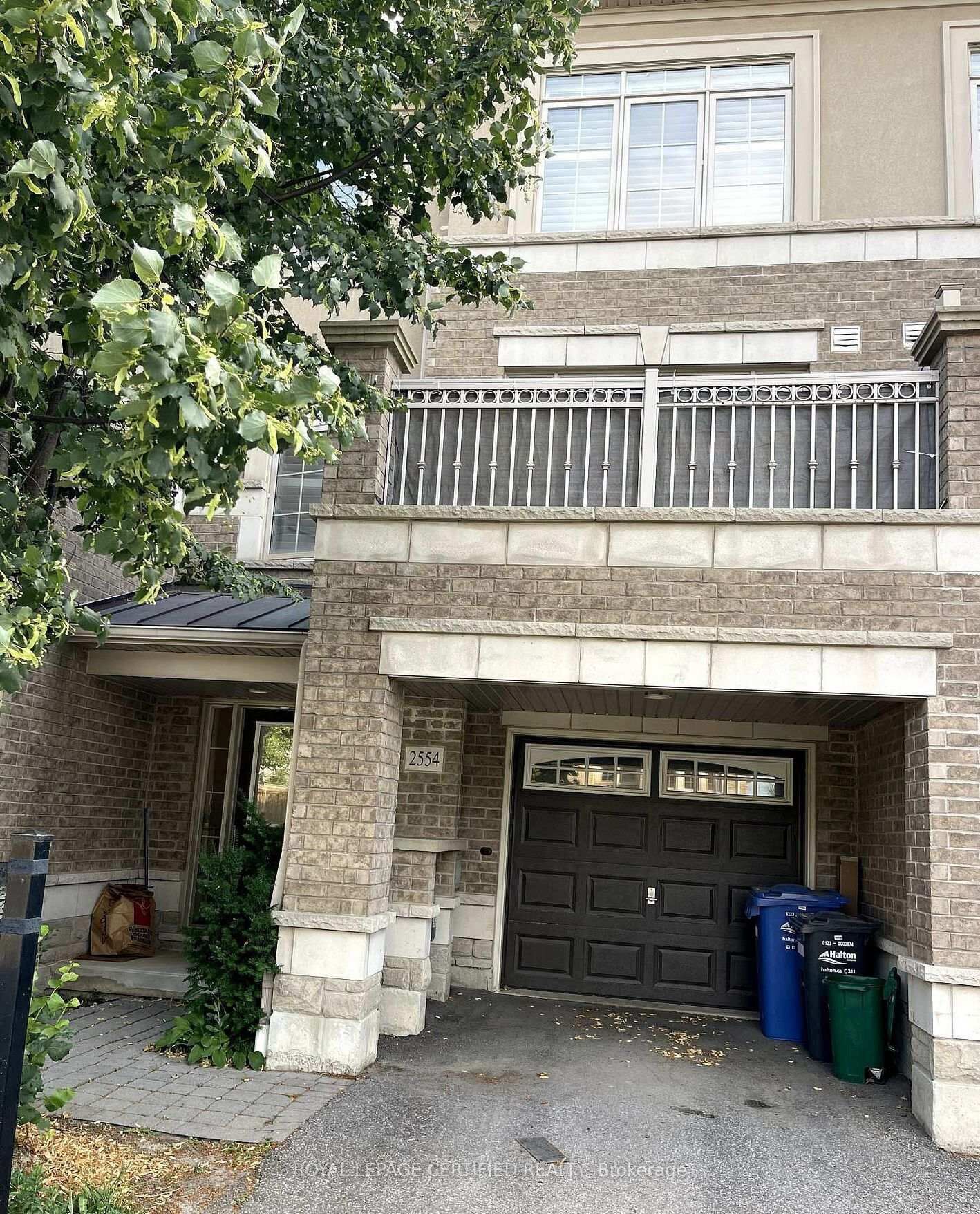 Property Photo:  2554 Grand Oak Trail  ON L6M 0S4 