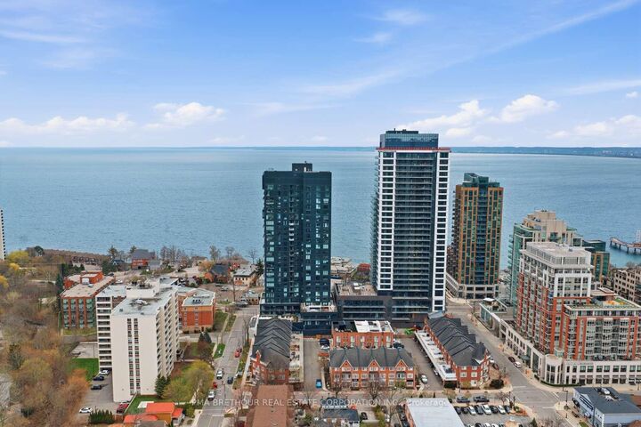 Property Photo: 370 Martha Street 2602 ON L7R 0G9